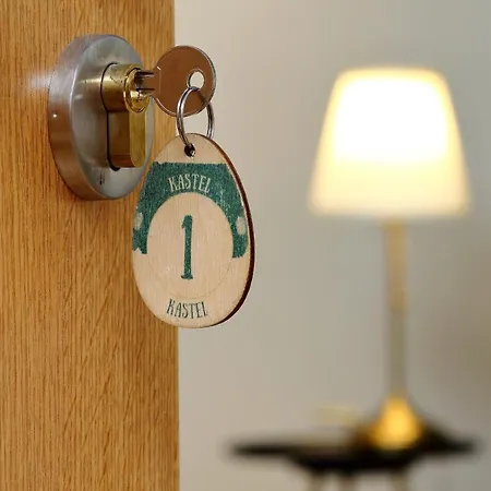 Zamek Hotel Netschetin